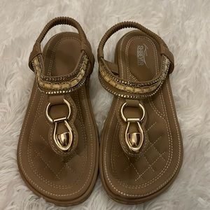 Women’s sandals